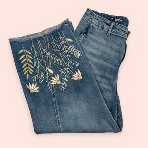 a.n.a. Women’s 12 Blue Hand-Embroidered Floral Distressed Wide Leg Crop Jeans